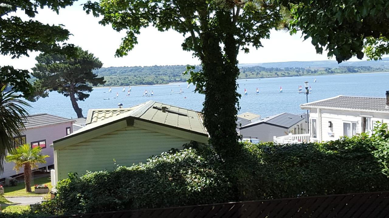 Pine Ridge 59 Rockley Park Poole With Sea View Sleeps Six Hotel Bagian luar foto