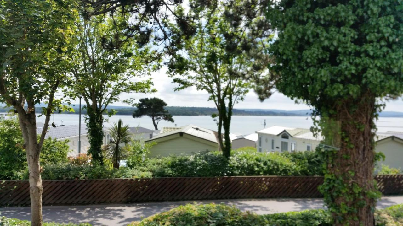 Pine Ridge 59 Rockley Park Poole With Sea View Sleeps Six Hotel Bagian luar foto