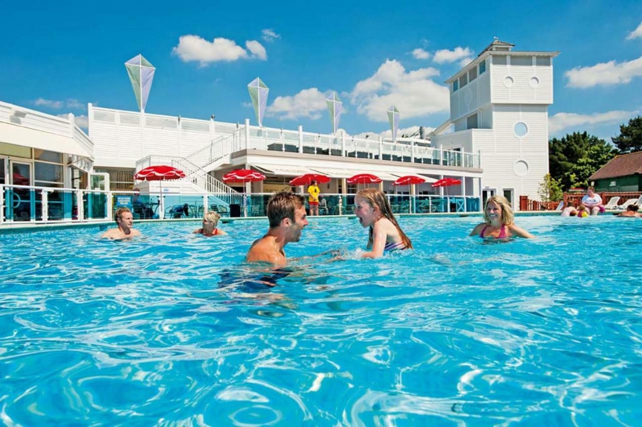 Pine Ridge 59 Rockley Park Poole With Sea View Sleeps Six Hotel Ruang foto